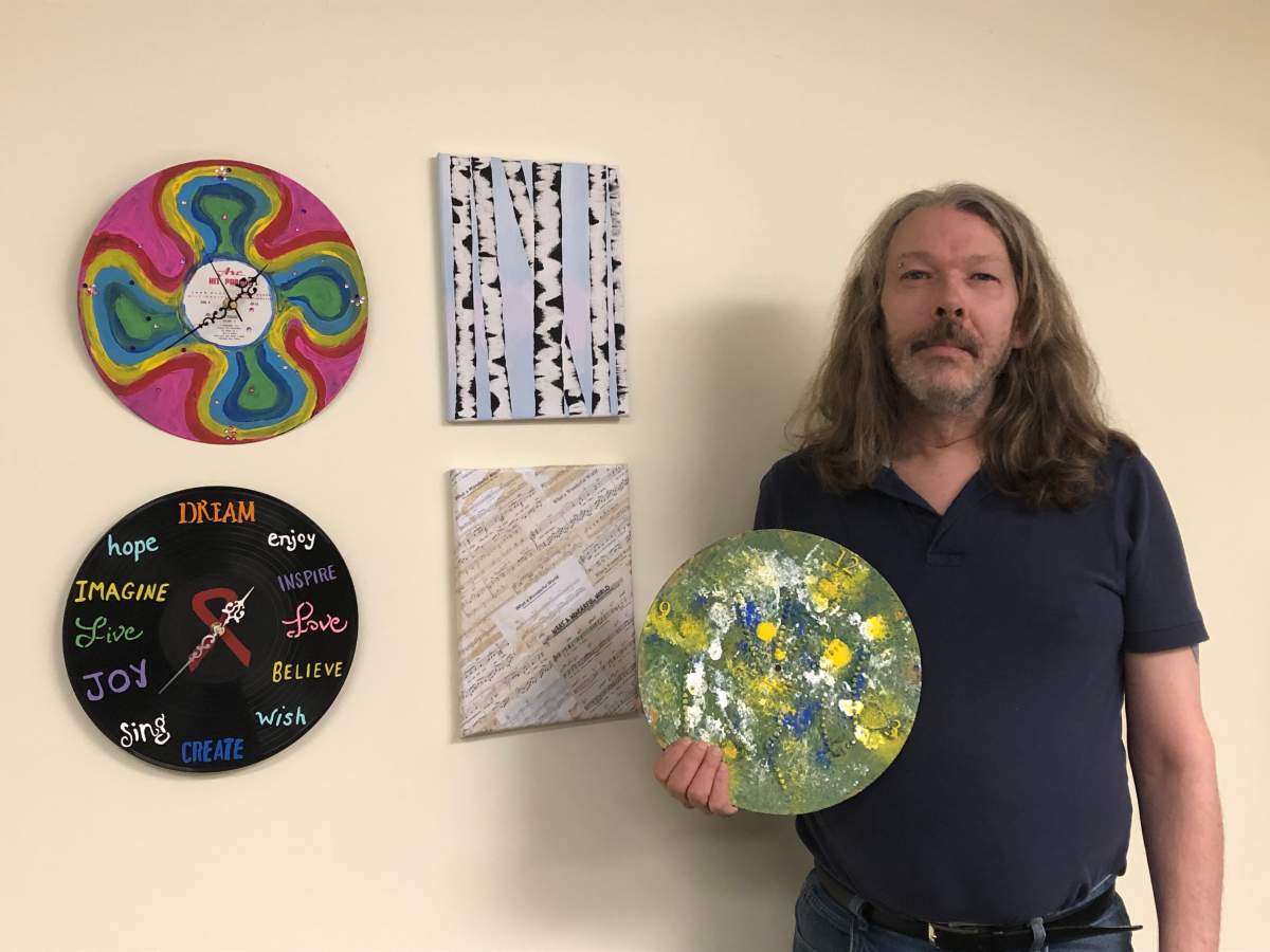 Dominique Grondin is a client of Bruce House, a community-based organization in Ottawa that supports residents living HIV and AIDS. Grondin is participating in a new art program at Bruce House, made possible through a $25,000 grant the organization received in November 2018.