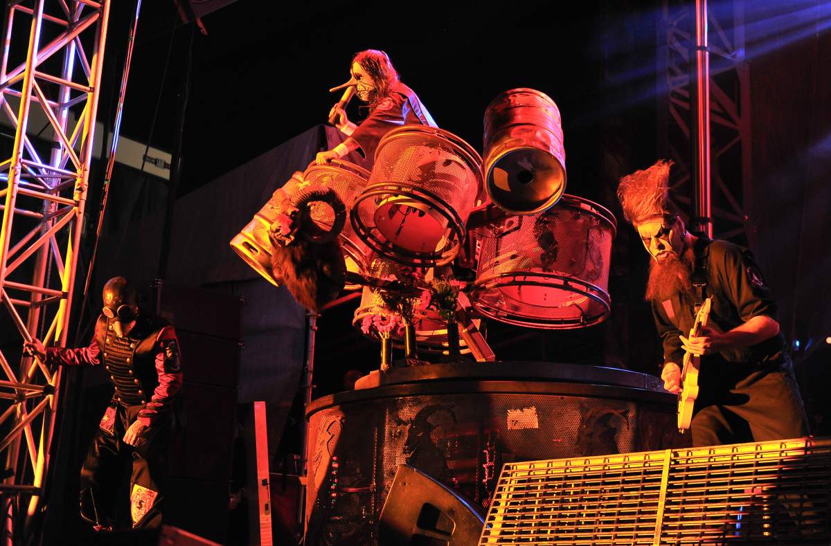 Jim Root, right, of Slipknot performs at the 2015 Monster Energy Aftershock Festivalat Gibson Ranch County Park in 2015 in Sacramento, Calif.