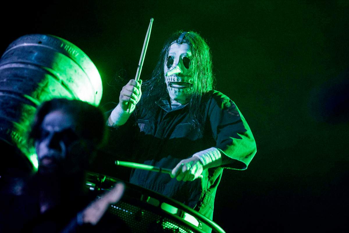 Chris Fehn performing live with Slipknot on ‘The Gray Chapter’ tour at the ISS Dome in Düsseldorf, Germany, on Feb. 4, 2016.