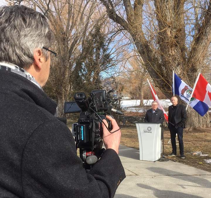 Ralph Goodale, Canada’s Minister of Public Safety, middle, speaks to the media about the mass shootings in New Zealand while in Kelowna. At right is Kelowna-Lake Country Liberal MP Stephen Fuhr.