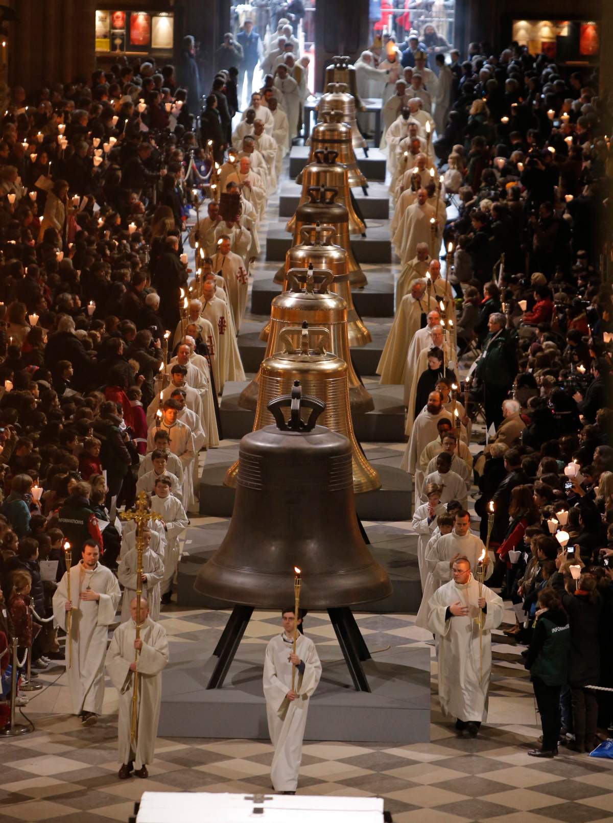 Nine new bronze bells were installed in Notre Dame cathedral during a ceremony in February 2013.