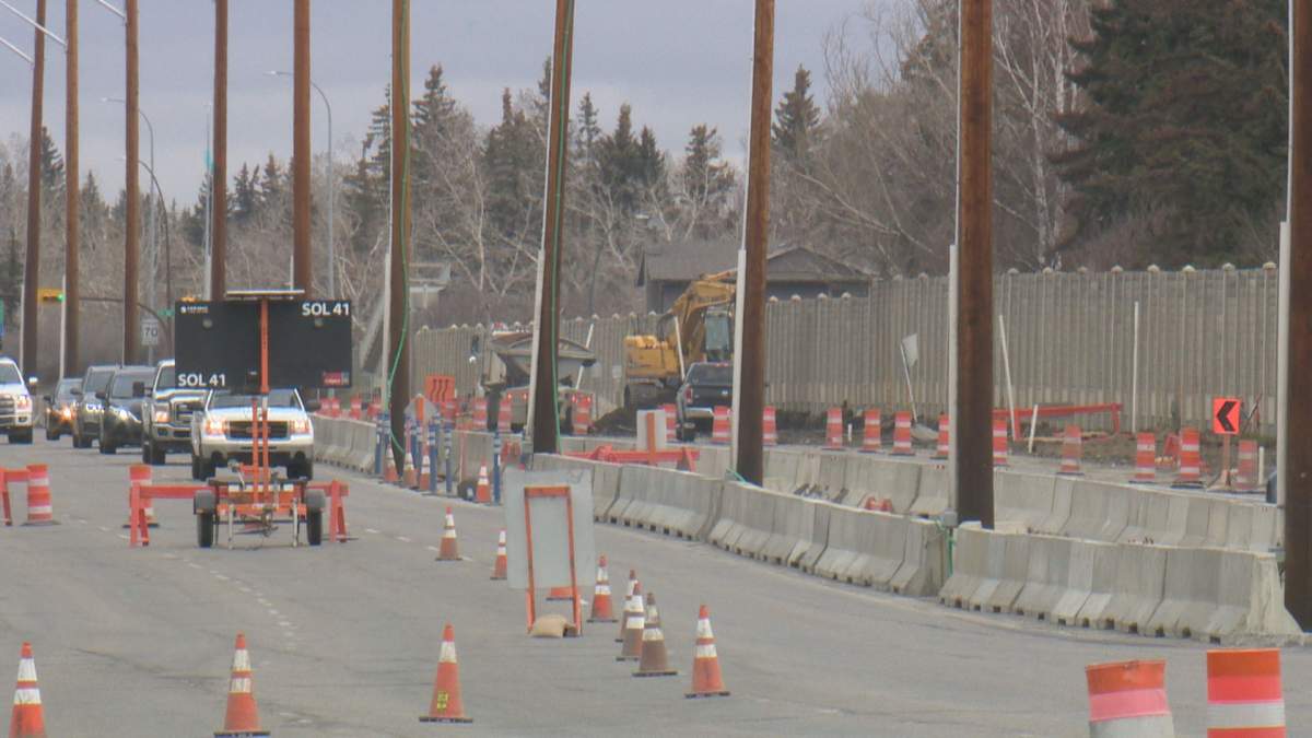 Calgary drivers navigate through road closures along 14 Street S.W.