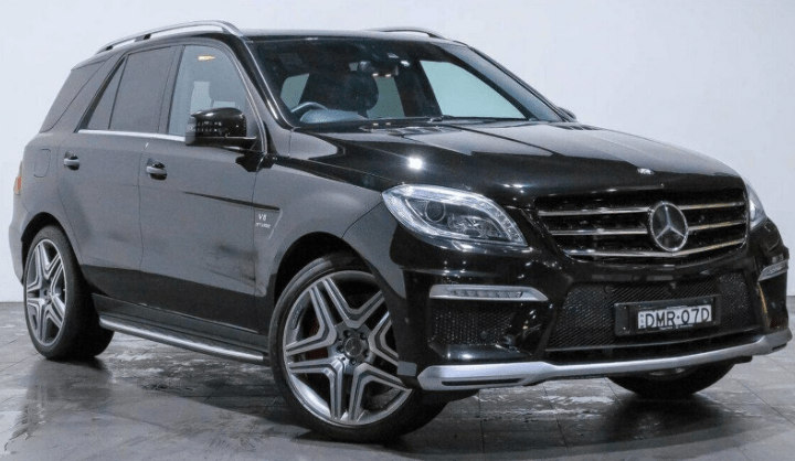 Calgary police released a stock photo of a Mercedes SUV on Saturday in hopes of finding the driver who was seen in the areas of Bragg Creek, Elbow Falls, Priddis and East Kananaskis between April 16 and 20.