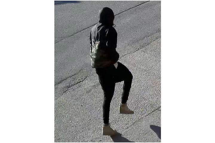 Barrie police are searching for a man who reportedly robbed the Lucky Convenience Store on Monday evening.