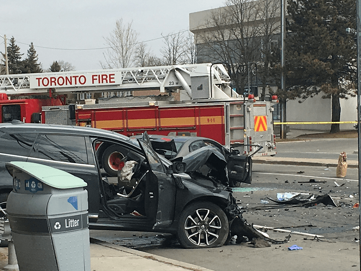 All three vehicles had extensive damage.