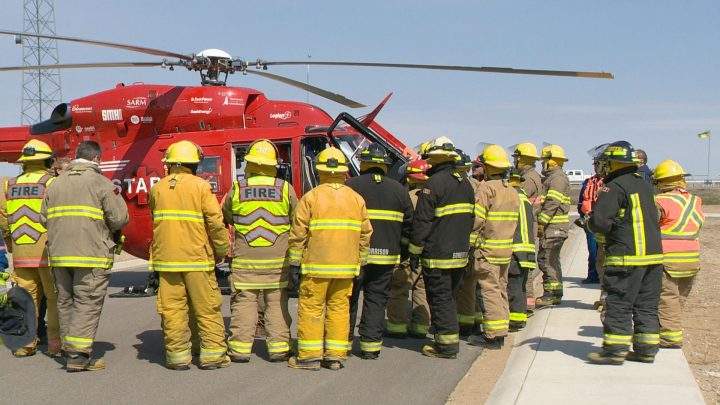 Saskatchewan volunteer firefighters are getting funding from the government to help them better respond to vehicle collisions on roads.