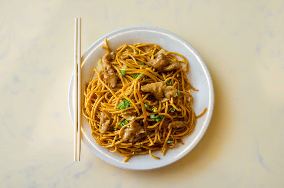 NYC restaurateur apologizes after suggesting Chinese food makes people 'bloated and icky'.