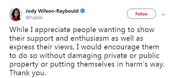 Man arrested for anti-Trudeau graffiti outside Jody Wilson-Raybould office in Vancouver - image