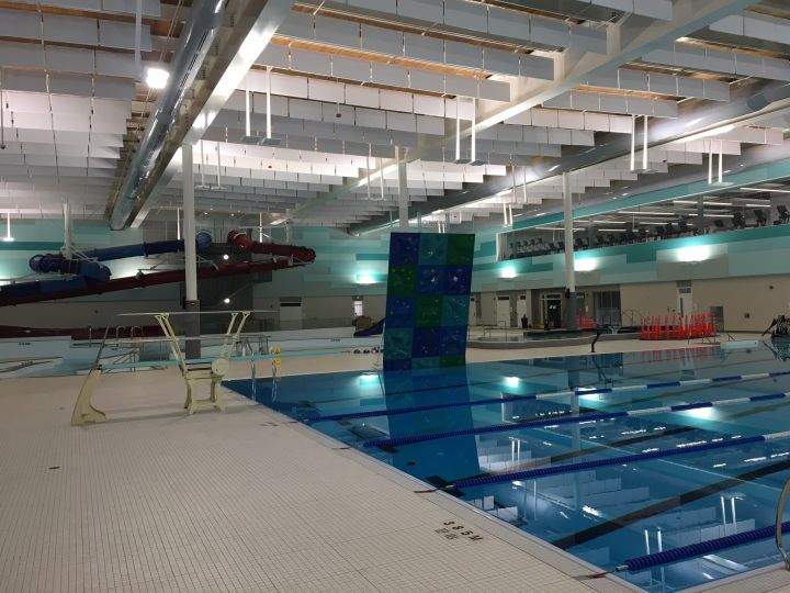 A photo of the aquatic centre at the Cor Van Raay YMCA in Lethbridge.