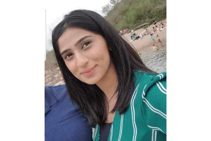 Sahresh Tabrez decided to stop wearing a hijab after experiencing Islamophobic incidents.