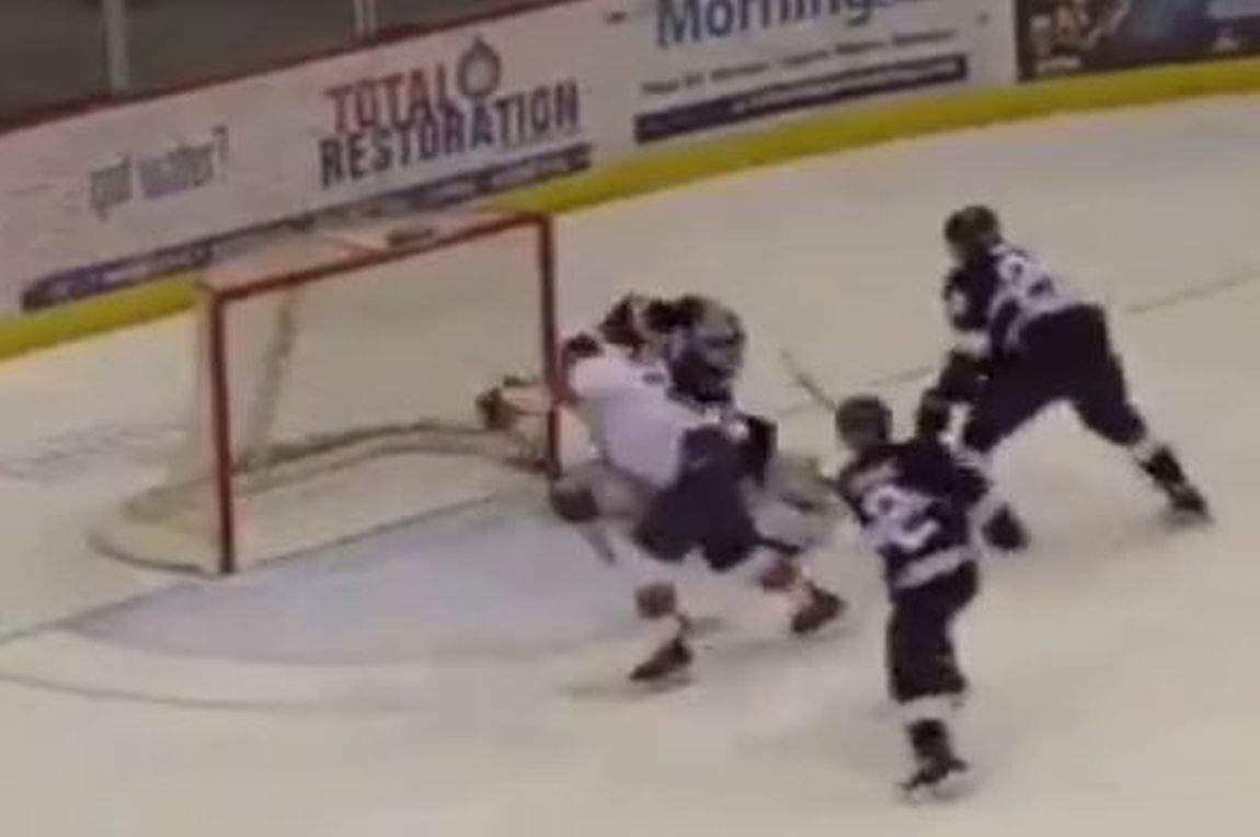 Teddy Wooding scores for the Vernon Vipers on Tuesday, April 2 at Kal Tire Place. 