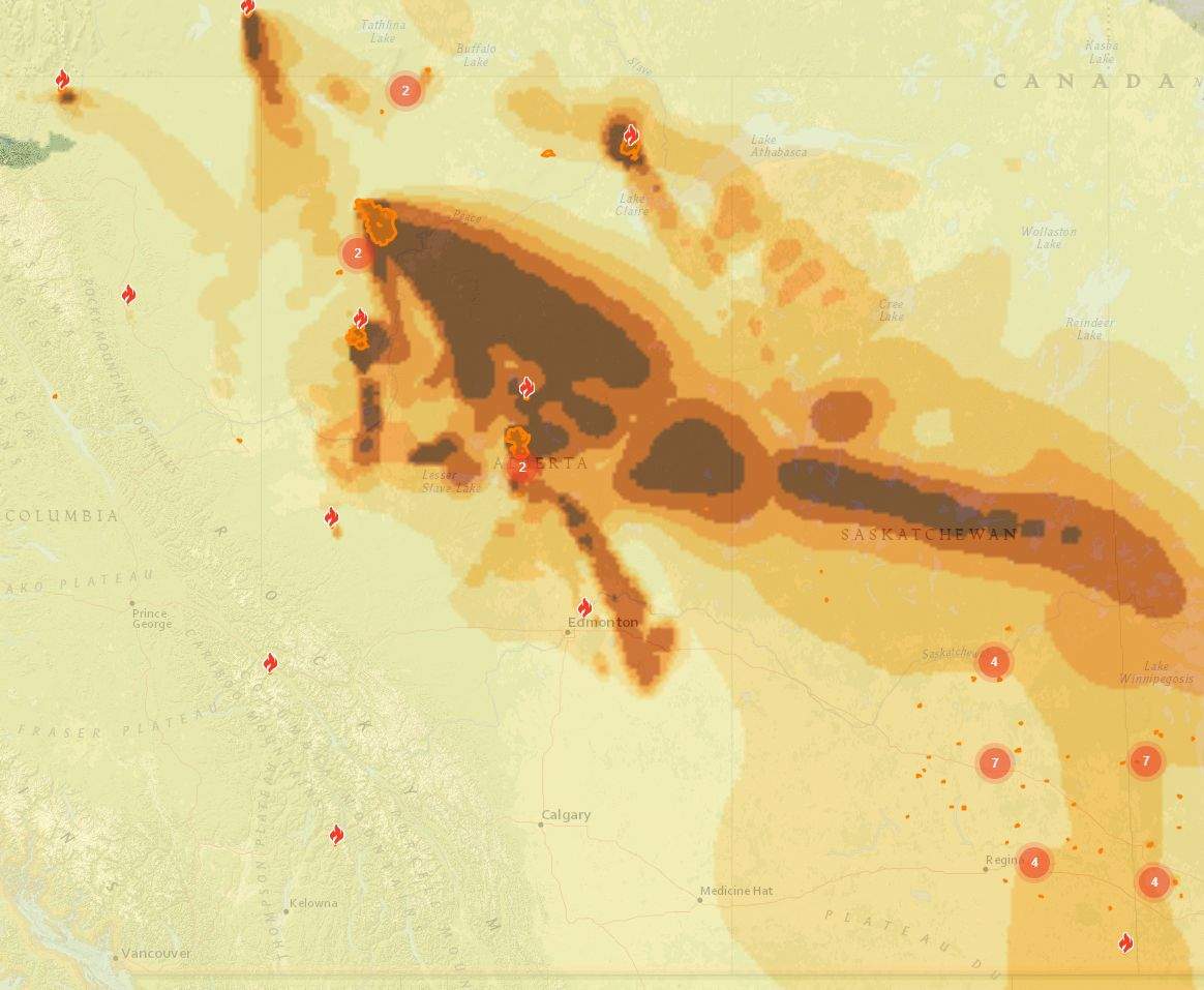 Smoke forecast from firesmoke.ca.