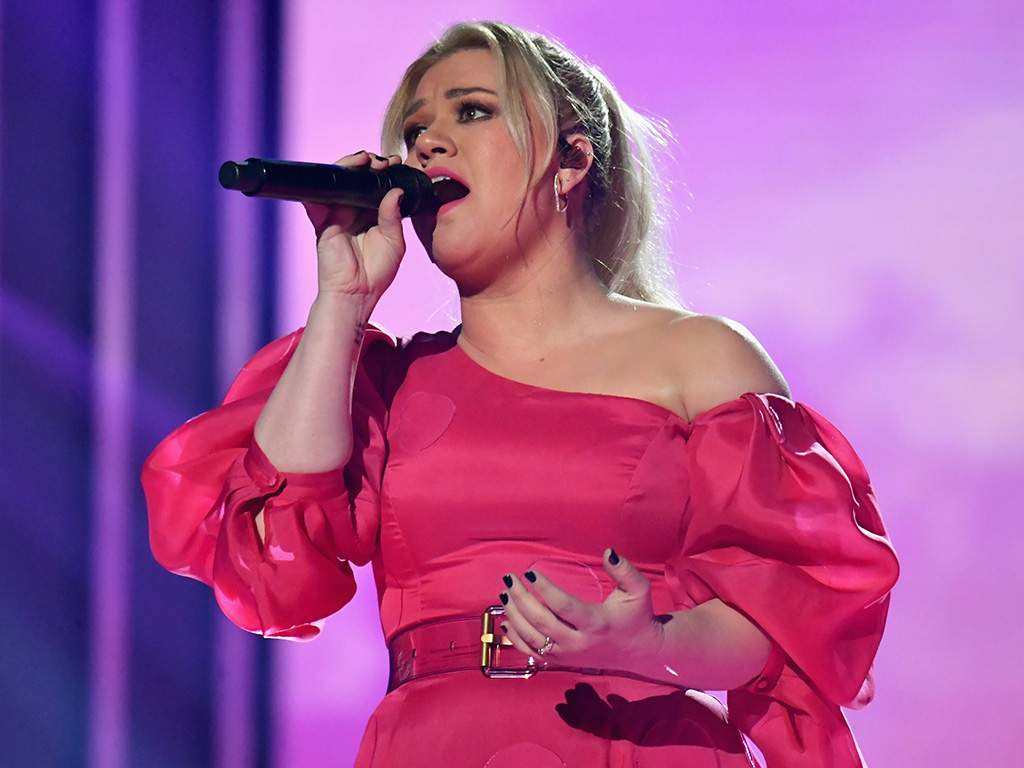 Kelly Clarkson performs onstage during the 2019 Billboard Music Awards at MGM Grand Garden Arena on May 1, 2019 in Las Vegas, Nev.