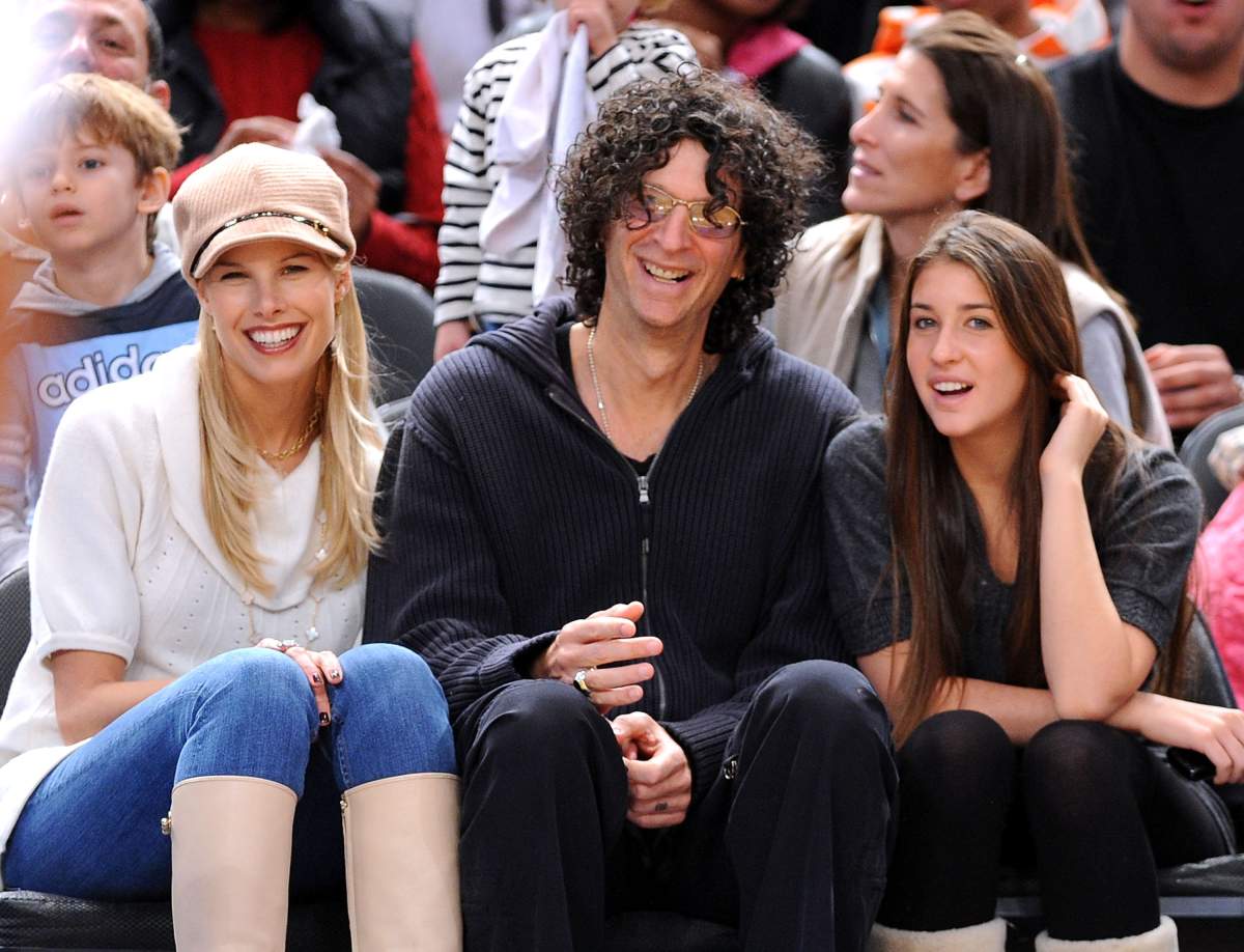 Beth Ostrosky, Howard Stern and daughter attend the Utah Jazz vs. New York Knicks game at Madison Square Garden on Nov. 9, 2008, in New York City. (Photo by James Devaney/WireImage)