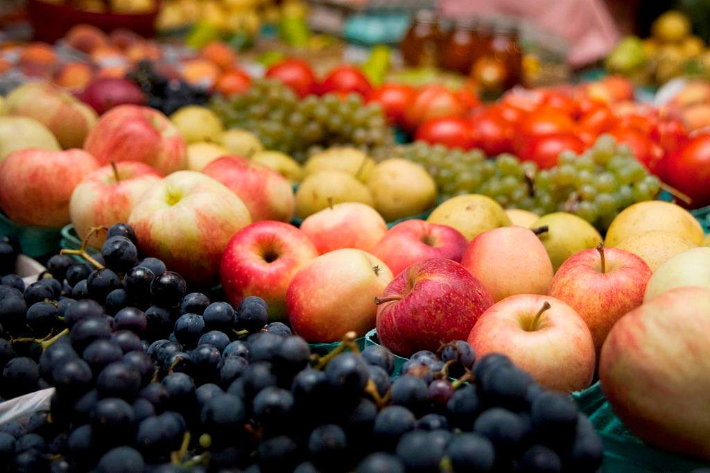 Fruit on stand.
