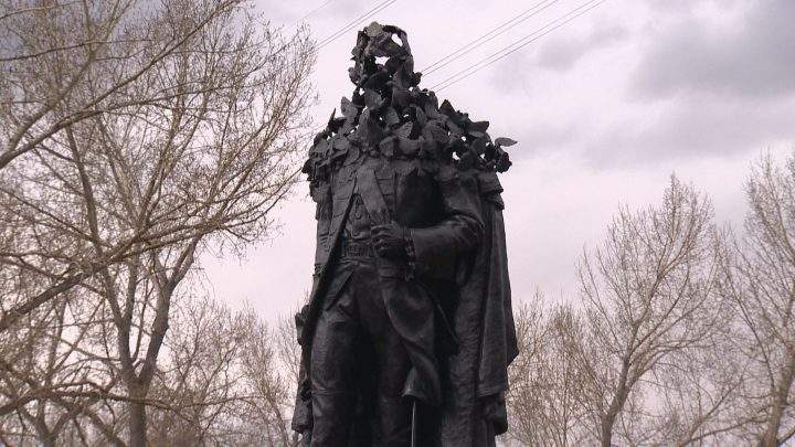 A bronze sculpture entitled “Wolfe and the Sparrows” was installed at the southwest corner of the new 12 Street Bridge in Inglewood on Wednesday.