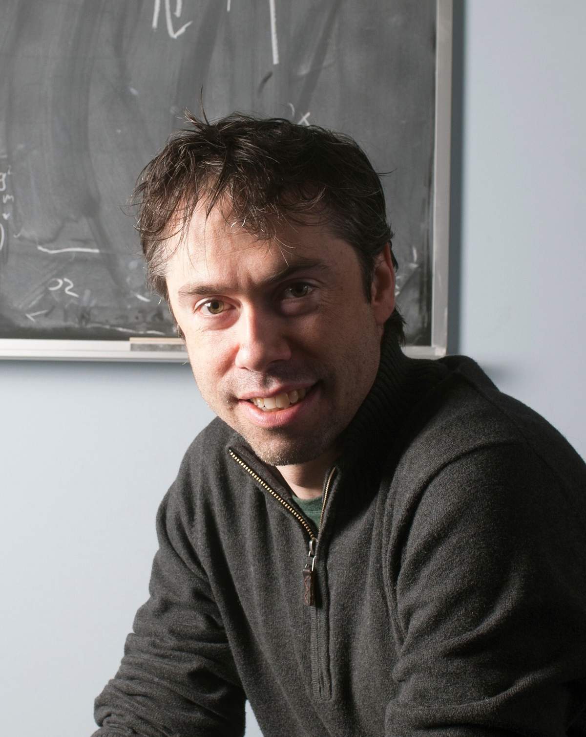 McGill University astrophysicist Matt Dobbs is the recipient of the 2019 Killam Research Fellowship in Natural Sciences for his work on the CHIME telescope.
