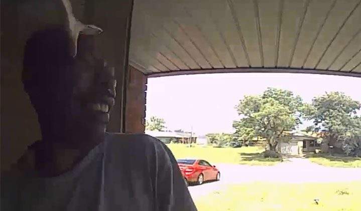 Copeland explained to CNN that he was a bit stunned seeing his friend rushing into the home, clutching his face.