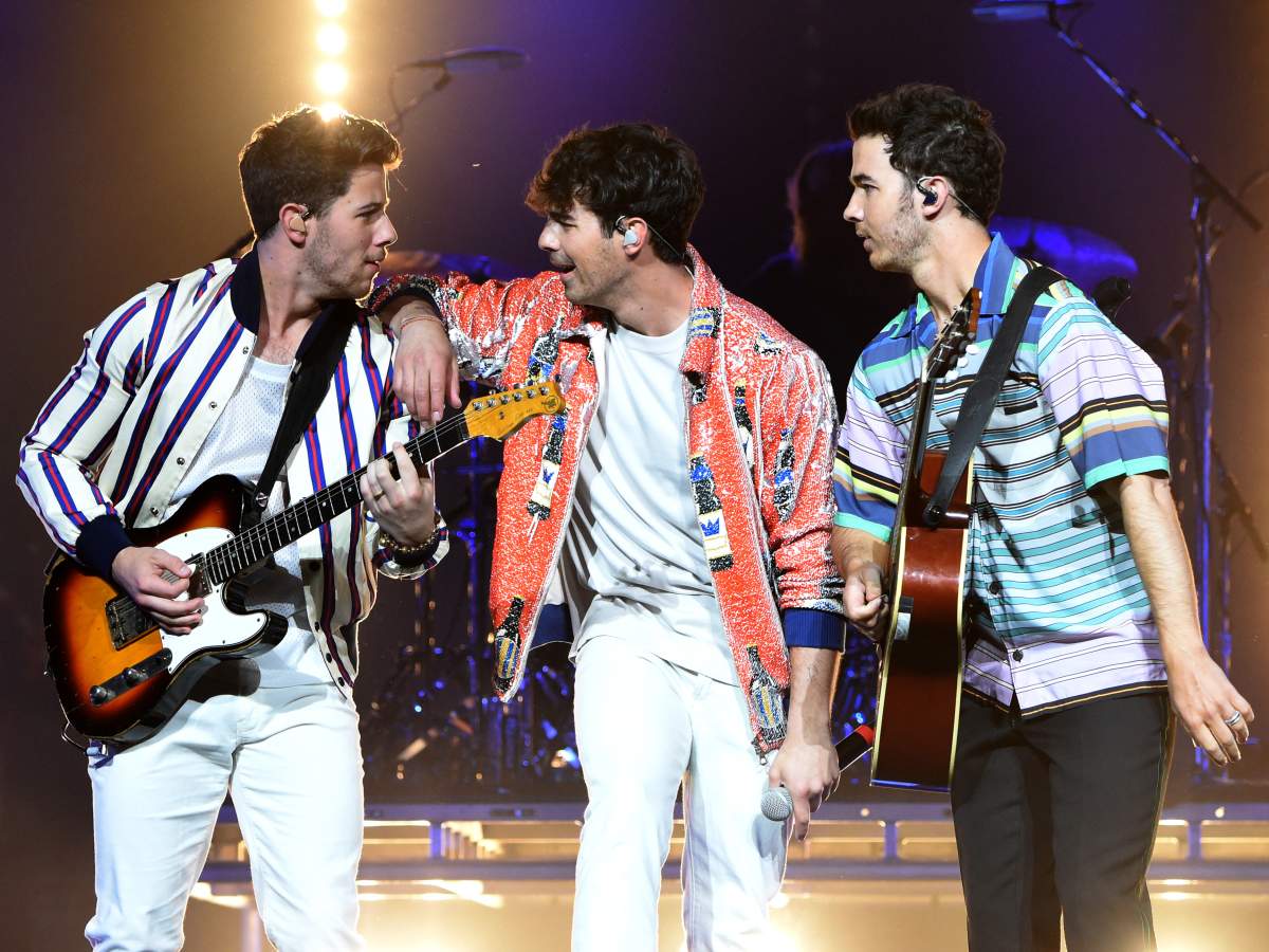 (L-R) Nick Jonas, Joe Jonas and Kevin Jonas rehearsing for their live performance at the 2019 Billboard Music Awards.