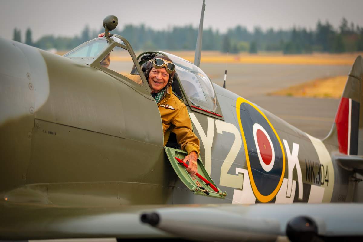 James Francis “Stocky” Edwards with Vintage Wings Spitfire Mk IX in Comox, BC.