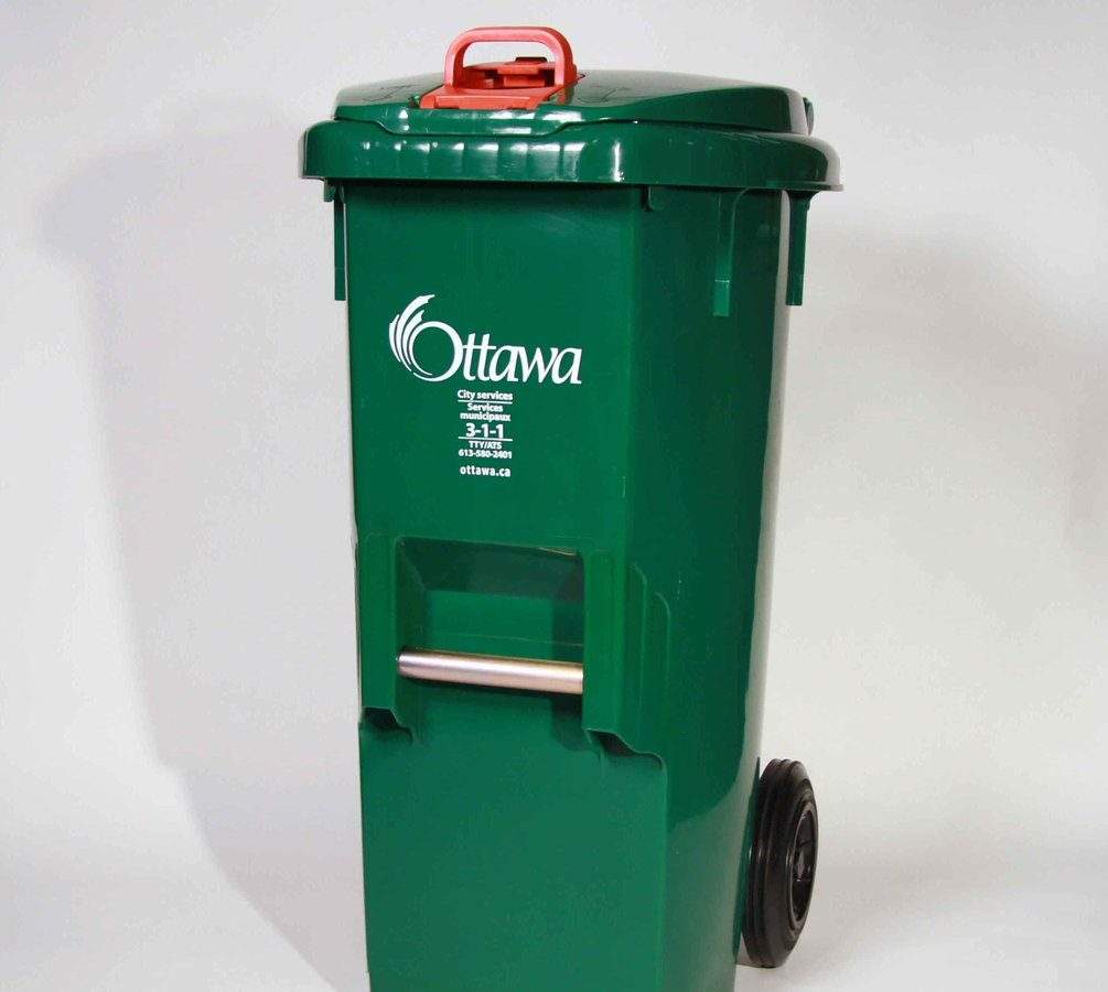 Starting on July 2, Ottawa residents can begin bagging their organic waste in plastic bags before tossing them in the green bin. The city is also allowing residents to dump pet waste in the bins.