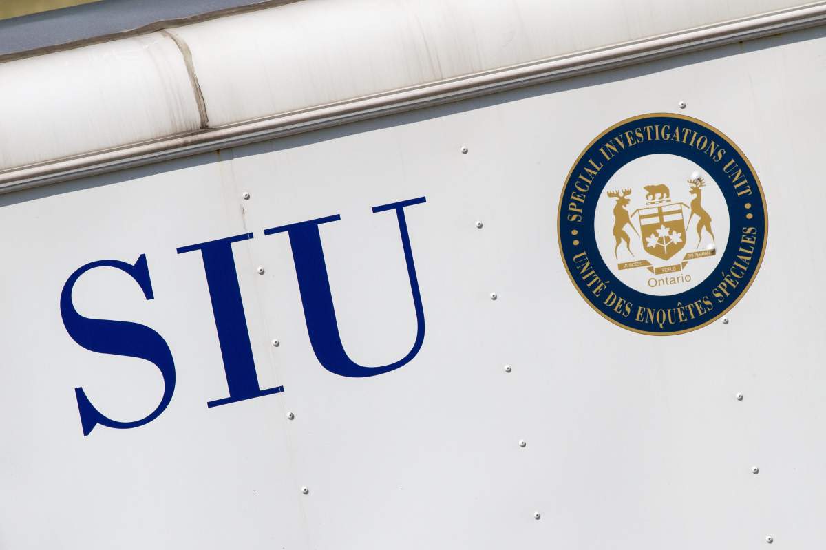 The Special Investigations Unit has cleared a Niagara police officer after an injury was reported during a drug raid.