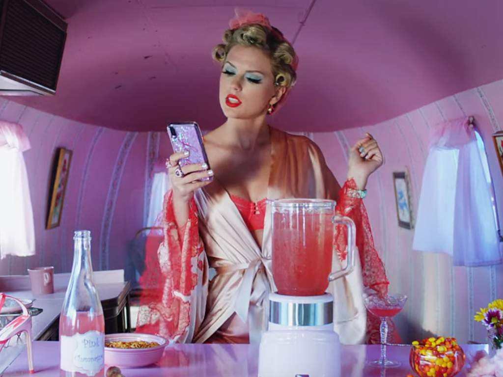 Taylor Swift in the You Need to Calm Down music video, which premiered on June 17, 2019.
