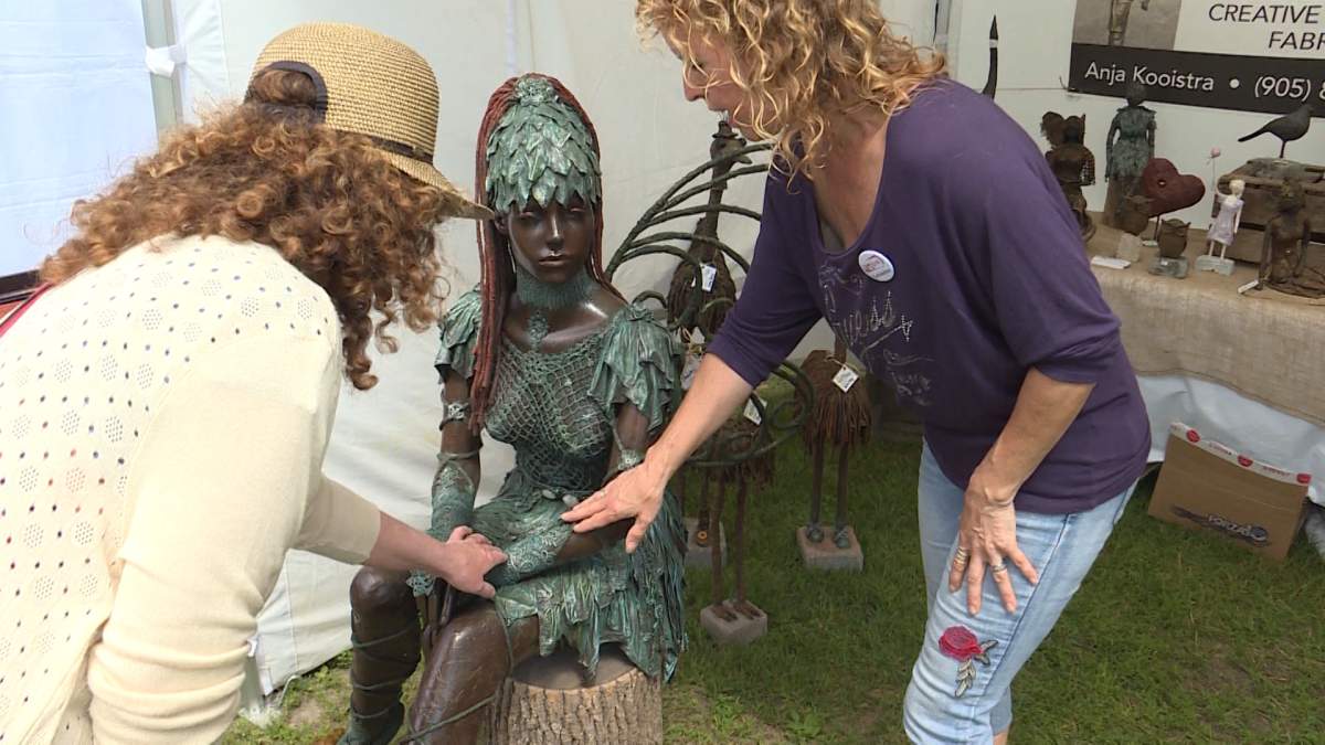 Artist Anja Kooistra, produces outdoor garden statues made of fabric on a fibreglass frame.