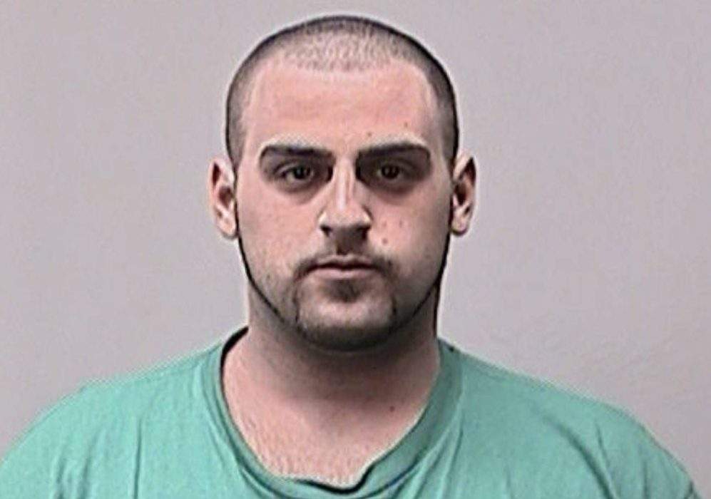 RCMP have released a second photo of Texas murder suspect Derek Whisenand without a goatee.