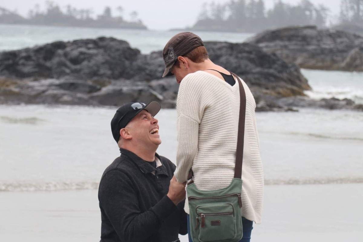 Gregg proposing to Jenny.