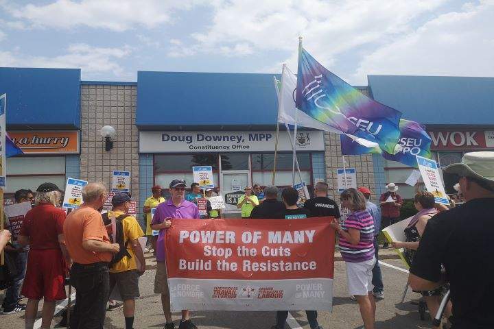 A teach-in was held outside of Attorney General Doug Downey’s constituency office in Barrie, Ont., to protest the cuts made to Legal Aid Ontario by the Ford government.