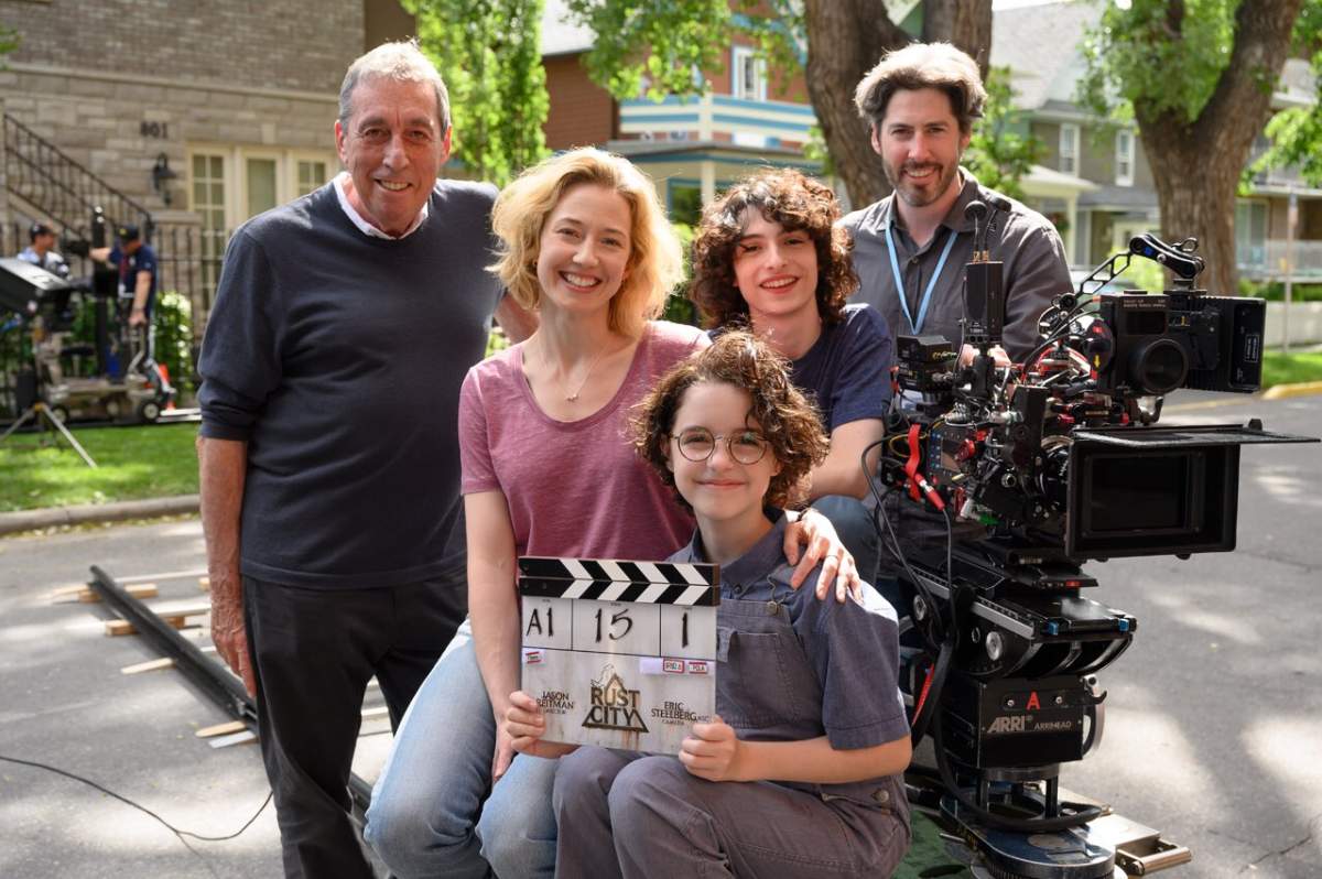 A photo tweeted by Ghostbusters director Jason Reitman featuring him, his father Ivan Reitman, cast members Carrie Coon, Mckenna Grace and Vancouver-based ``Stranger Things'' star Finn Wolfhard.