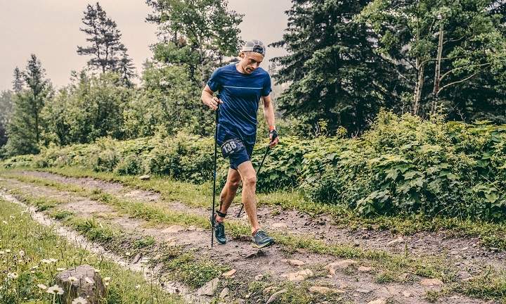 Alex Petrosky running during the 2019 Canadian Death Race