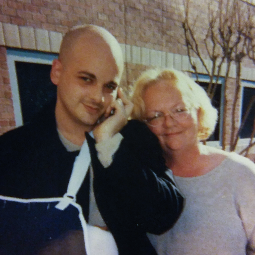 Katherine Swidan and her son Mark Swidan, who has been held in a Chinese detention centre for nearly 7 years. 