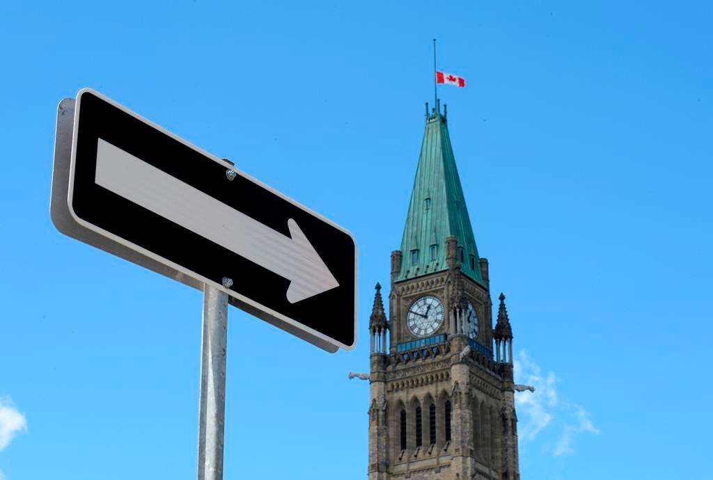 The Peace Tower on Parliament Hill in Ottawa is shown on Sunday, Aug. 2, 2015. A preliminary estimate of the federal books says the government ran a budgetary deficit of $500 million through the first three months of the current fiscal year, compared to a $4.3-billion surplus during the same period a year ago.