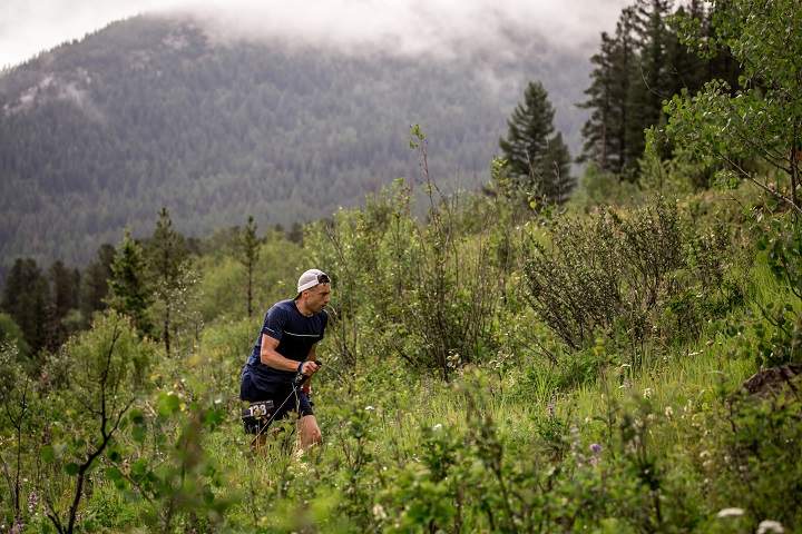 Alex Petrosky running during the 2019 Canadian Death Race