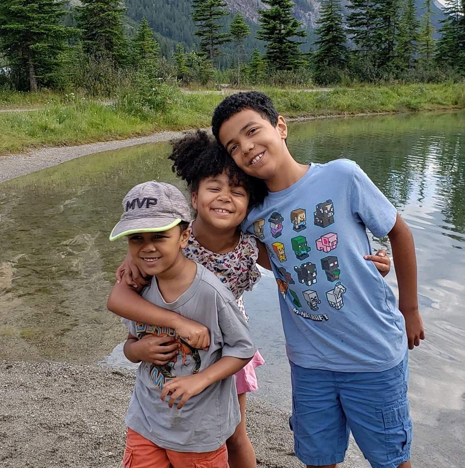 Gabriel, Lillian and Zach Jeffreys.