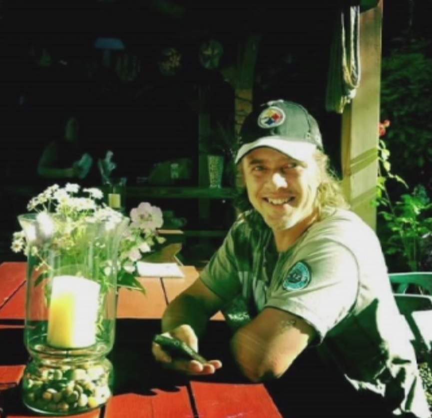 Body of missing kayaker found - image