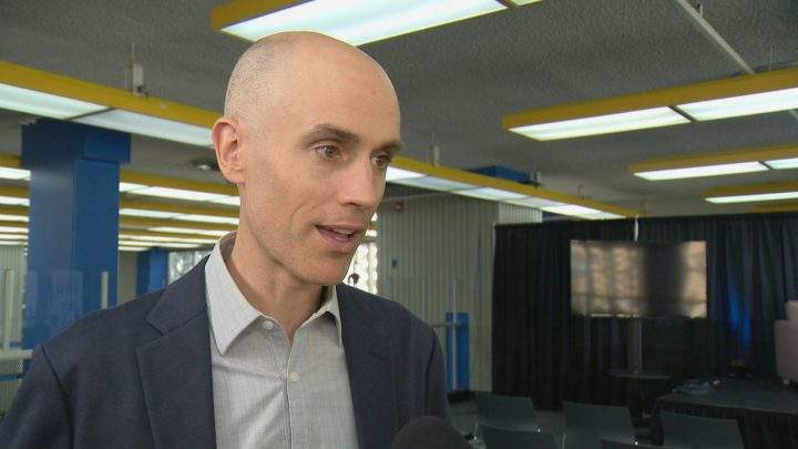 Former Team Canada runner Alex Hutchinson is now an author and journalist who focuses on the science of endurance and fitness.