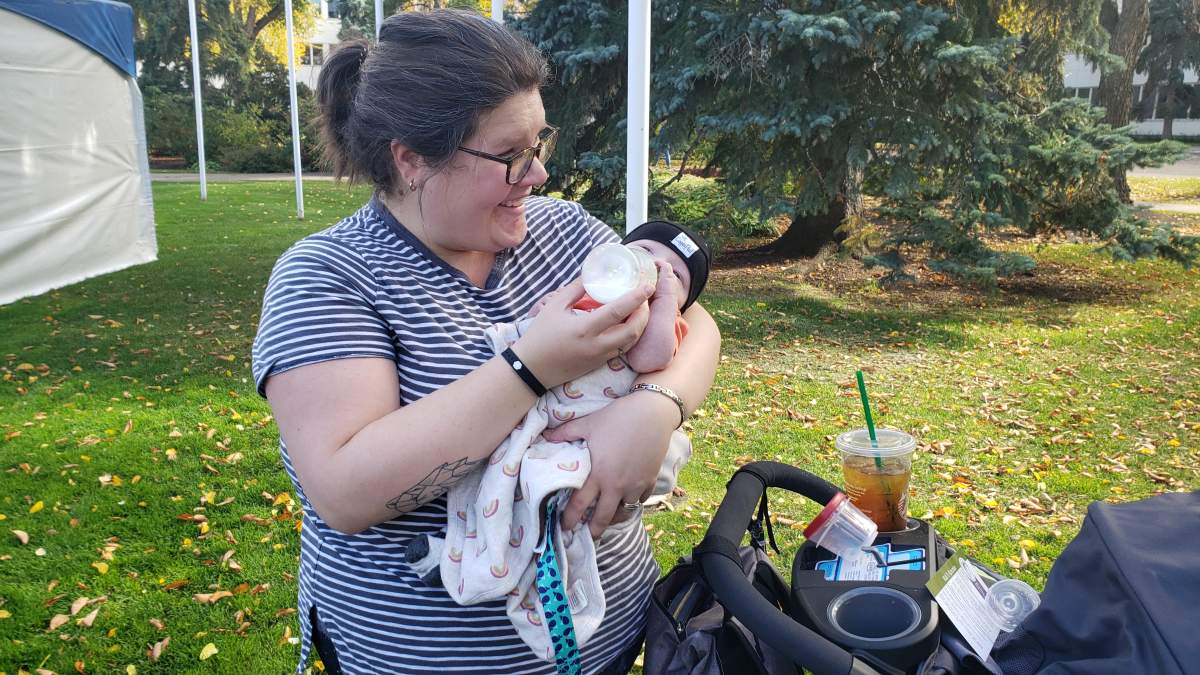 Amanda Bearchell and her six-week-old son Finley