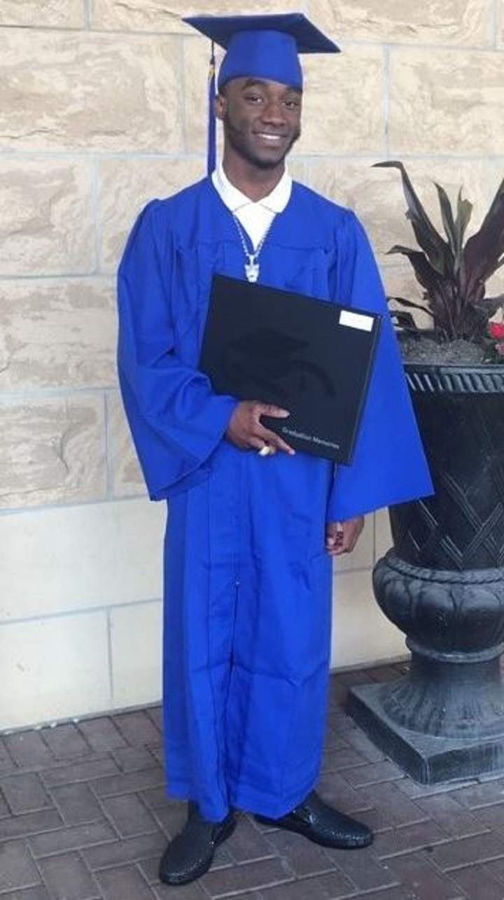 Photo of 18-year-old D’rae Rhooms-Peters from Brampton.