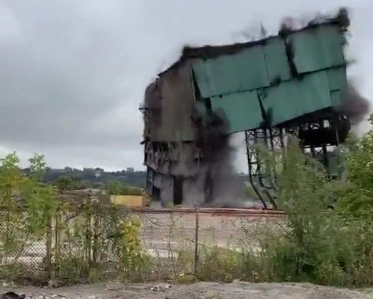 A building on the former Hamilton Specialty Bar site was demolished on Sept. 30 and sent a massive dark dust cloud into the air, spreading throughout north Hamilton neighbourhood.