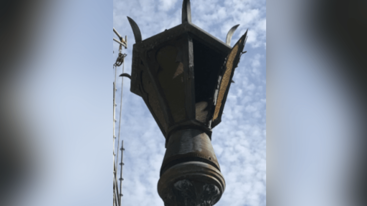 Police in St Catharines say someone stole a lamppost from a church in downtown.