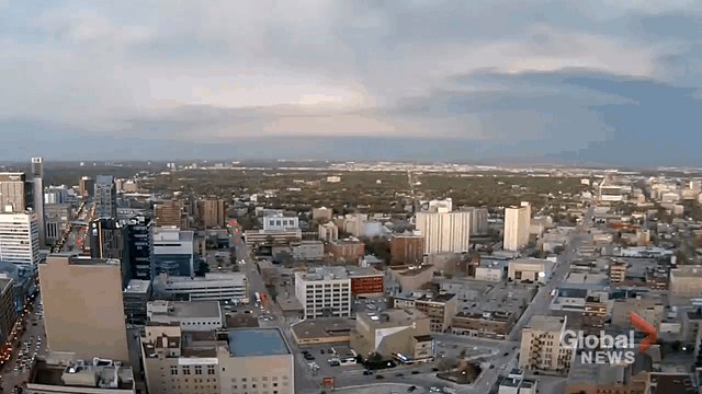 A timelapse of the storm as it rolls in. 