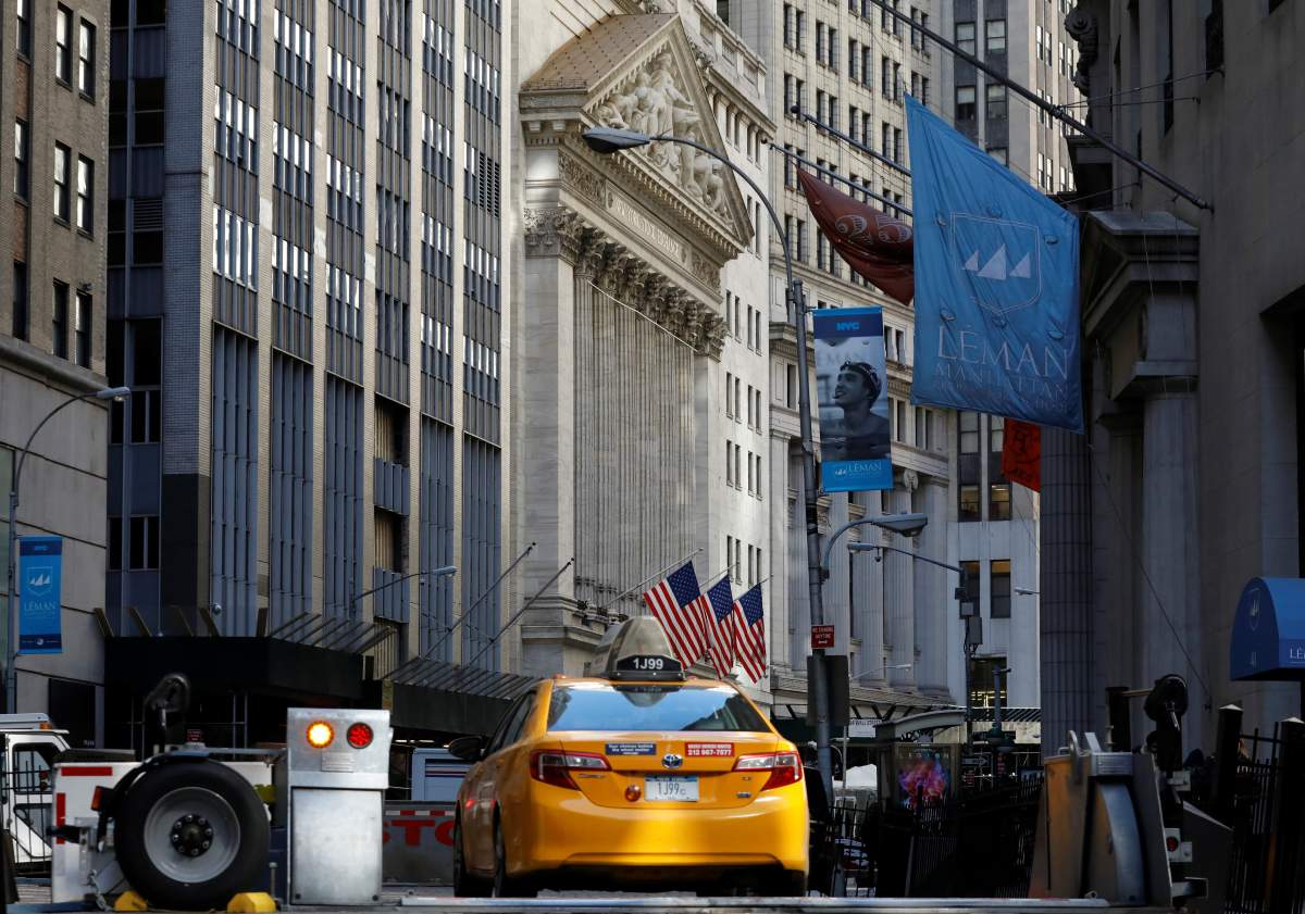 The U.S. economy expanded by 1.9 per cent in the July-to-September quarter, ahead of economists' expectations.
