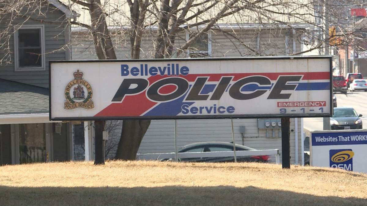 Belleville police are looking for a man who was allegedly travelling in the city with a handgun and a machete.