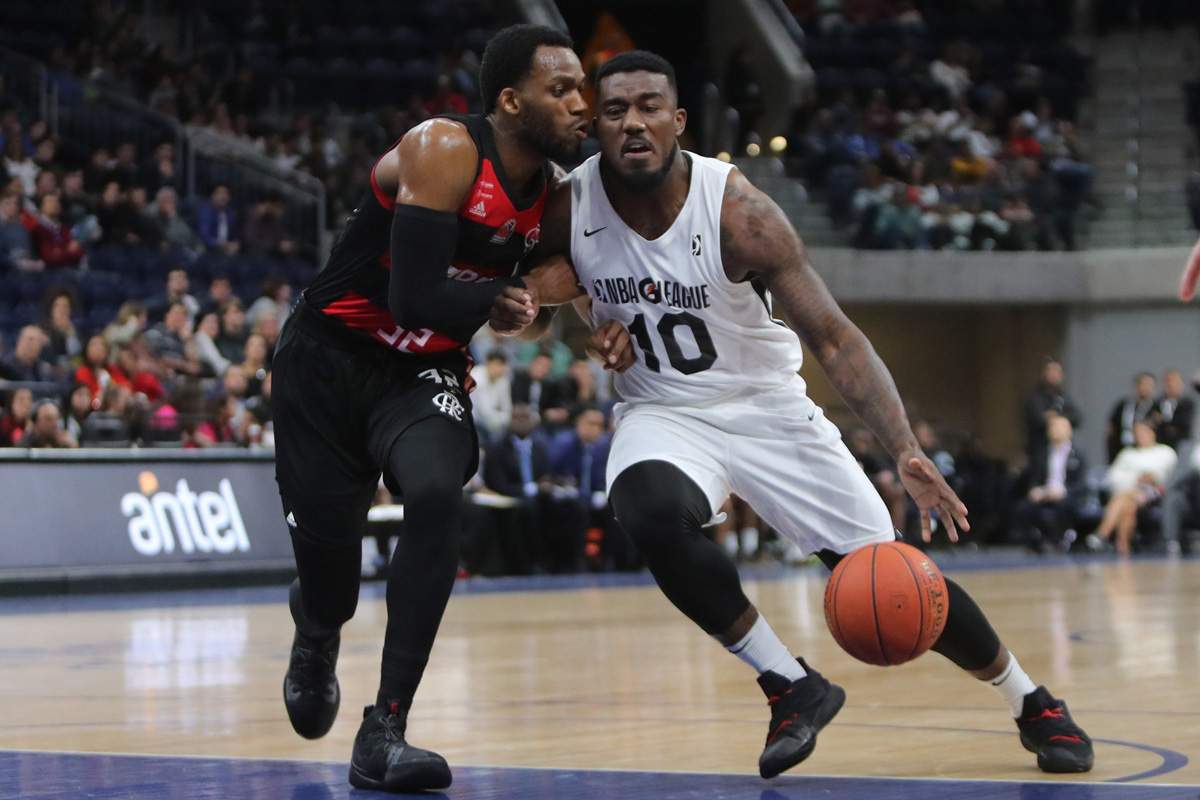 Canadian Duane Notice (right) is a guard with Raptors 905.