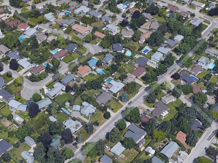 A report from Royal LePage says aggregate home prices in Kelowna fell 6.0 per cent from last year.