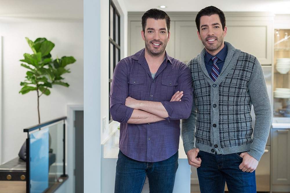 ‘Property Brothers: Buying and Selling’ Season 6 premieres Monday, Nov. 4 at 10 p.m. ET/PT.