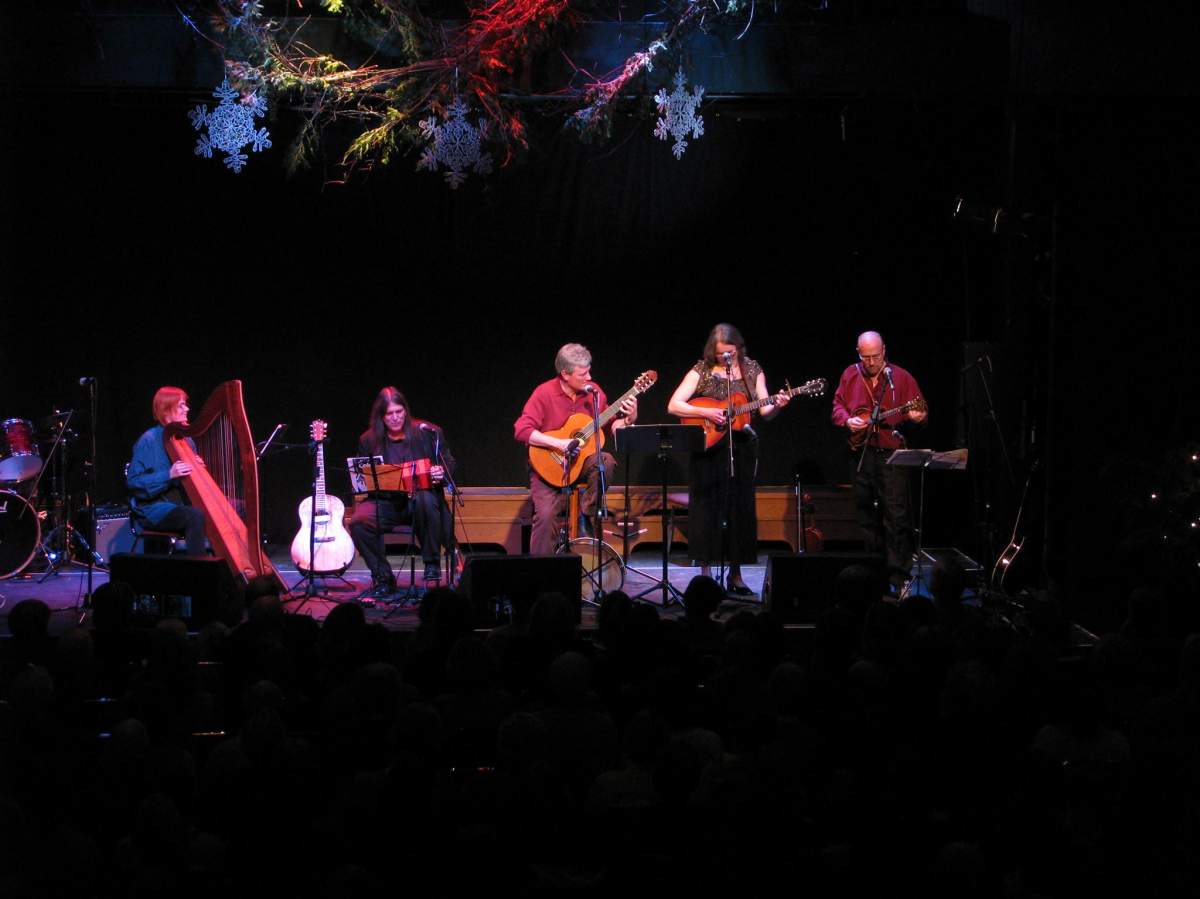 The annual In From the Cold concert in support of the YES Shelter for Youth and Families returns Dec. 6-7.
